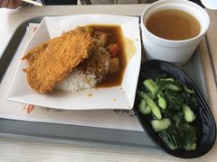 -东方既白(上海浦东国际机场)