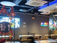 -老街烧烤大排档·地道湖北菜·龙虾馆(汉口火车站店)