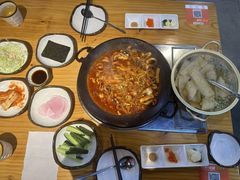 -红辣椒八爪鱼特色韩国料理专门店(远景路旗舰店)