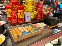 -广州万富希尔顿酒店·感趣自助餐厅·金秋蟹宴生蚝海鲜刺身烧烤