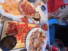 -肥肥虾庄·金牌油焖大虾(杨园滨江时代walk店)