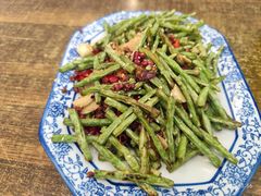 -老钟家烤羊排·敦伊阁清真餐厅胡羊焖饼