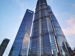 -陆家嘴空中步行连廊