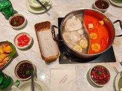 -椰子不语 椰子鸡火锅(淮海店)