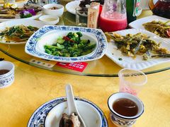 -鲤鱼塘农家山庄