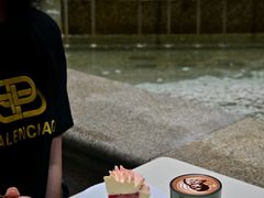 -潮一不贰·法式甜品·生日蛋糕·西式简餐(外滩店)