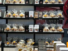 -Laderach 莱德拉(上海环贸iapm店)