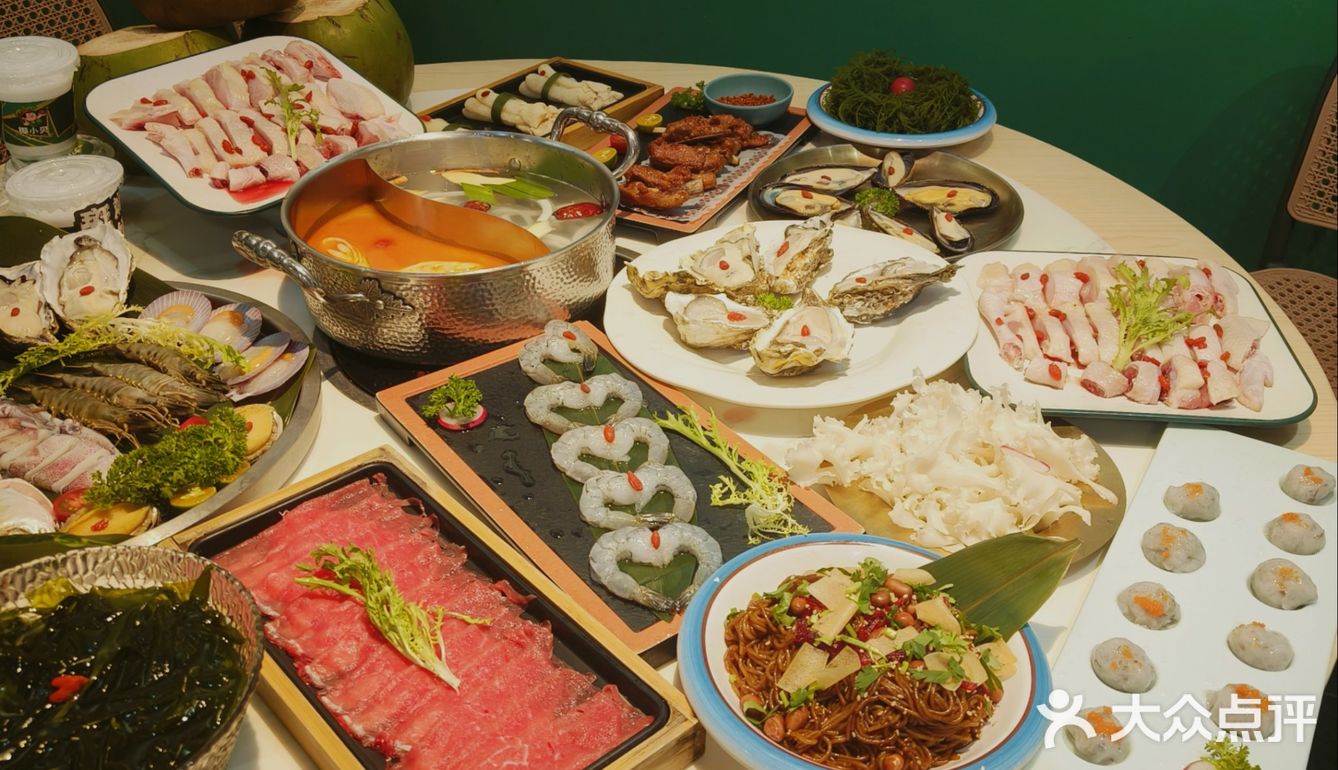 椰林走地文昌鸡更是一绝，正宗海南风味，口感嫩滑