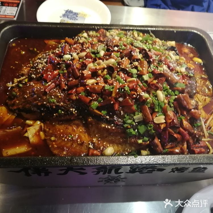 饭点时间也不过是三桌人