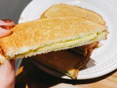 咖椰吐司-HELLO 27 意面·沙拉·帕尼尼