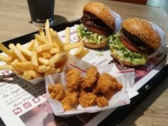-The Habit Burger Grill 哈比特汉堡(复兴soho店)