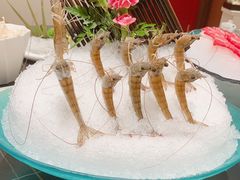 -鼎泰亨·海鲜牛肉餐厅(滨江店)