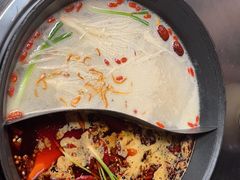 -赵美丽·重庆社区火锅·直营店(火车东站·中豪国际店)