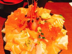 三文鱼火山丼-魔丼屋(日月光店)
