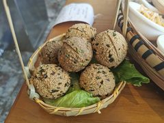 -包整·丝娃娃(一览甲秀楼风景店)