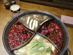 -白乐天毛肚火锅馆(南滨路店)