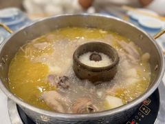 -朴小妹人参鸡汤火锅(长白山万达店)