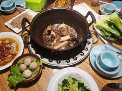 -茸梅路右拐龙虾-农家菜(松江店)