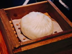 十足蟹粉大汤包-杭州西子湖四季酒店·金沙厅