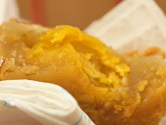 咸蛋黄莲蓉月饼-巢娭毑月饼店(洞井路店)