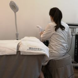 -倩极·精研痘敏肌管理