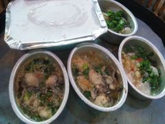 生蚝和蒜蓉花甲-探烧自助烤肉火锅(百易店)