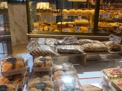 面包甜点陈列柜-BreadTalk面包新语·烘焙蛋糕(高德置地春广场店)