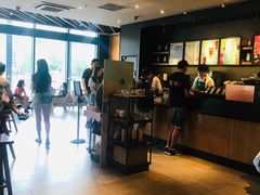 -星巴克臻选(莘庄仲盛店)