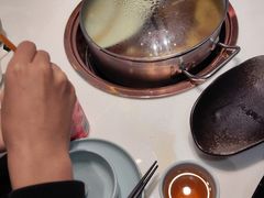 -洪氏嗨捞·猪肚鸡火锅(阳光天地店)