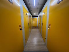 -安东易迷你仓自助寄存仓库(淞虹路店)