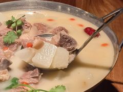 暖胃坨坨羊肉-先启半步颠小酒馆(白麓里店)