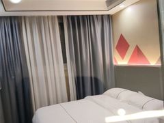 -逸米酒店(广州中山大学附属第一医院东山口地铁站店)