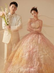 -至臻微拉婚纱摄影