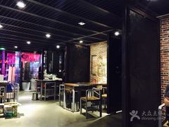 -龙巢盱眙龙虾·牛蛙·烧烤宵夜(八卦岭店)