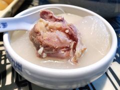 筒子骨煨萝卜-俏九州·小炒黄牛肉(华润万象汇店)