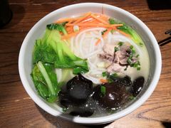 鸡汤米线-云海肴·汽锅鸡·云南菜(美罗城店)