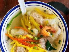 -长人馄饨铺(解放街店)