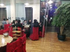 大堂-乙丙丁正宗昭通天麻火腿鸡(总店)