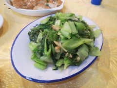 炒时蔬-华兴餐厅·招牌生鱼片(桃园路店)