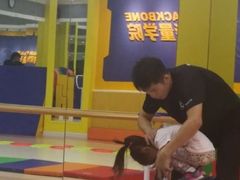 -能量学院少儿体能运动馆(公园1872店)