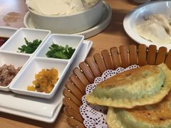 -关东小磨东北菜(上海长风大悦城店)