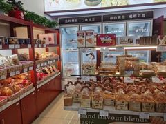 -红宝石·鲜奶小方·海派西点房(莘庄龙之梦店)