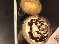 -星巴克(西藏路店)