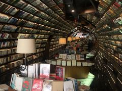 -钟书阁(珍园店)