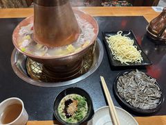 -果松木炭酸菜铜火锅·外婆参鸡汤