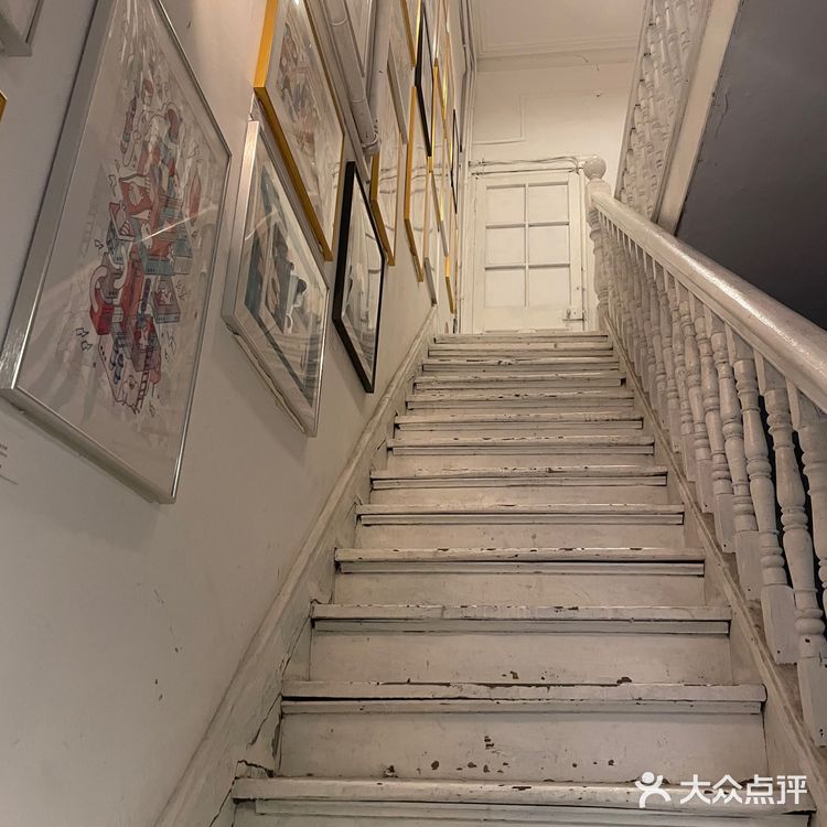 少女魔都嗨玩｜复古小魔女来袭