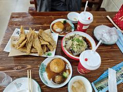 干炸小海鱼-叶存利海鲜大馅饺子(海宁路总店)