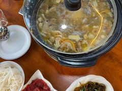 -菌海森林·非遗野生菌火锅(西山区滇池路摩根道店)