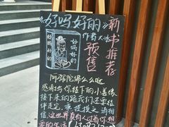 -新华里咖啡书吧(新华书店小寨店)