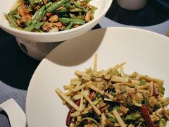 -荷栖小院·品质江西菜(红谷滩店)